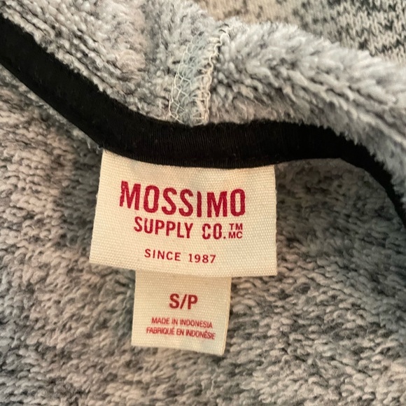 Mossimo Supply Co. Size Small Hoodie * Warm and Comfortable * - Picture 9 of 9